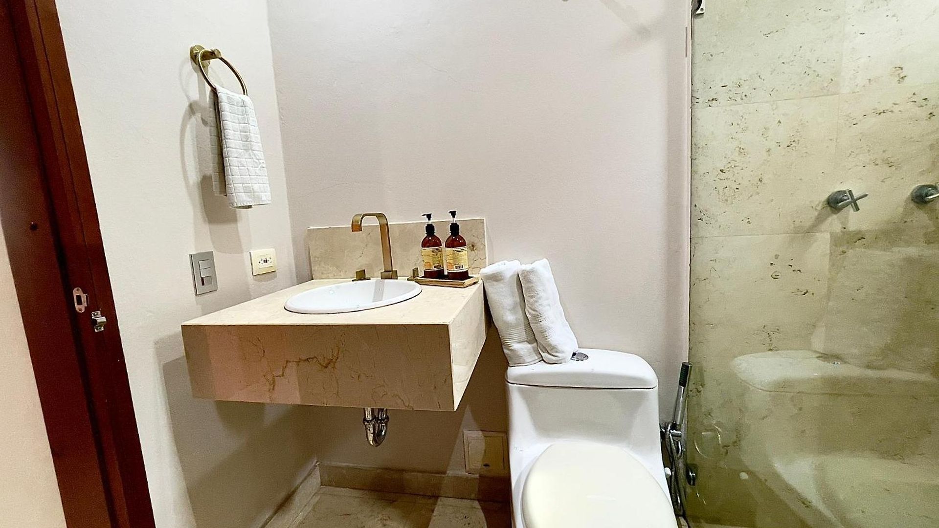 Apartamento 1br Modern In Old In Colonial Building