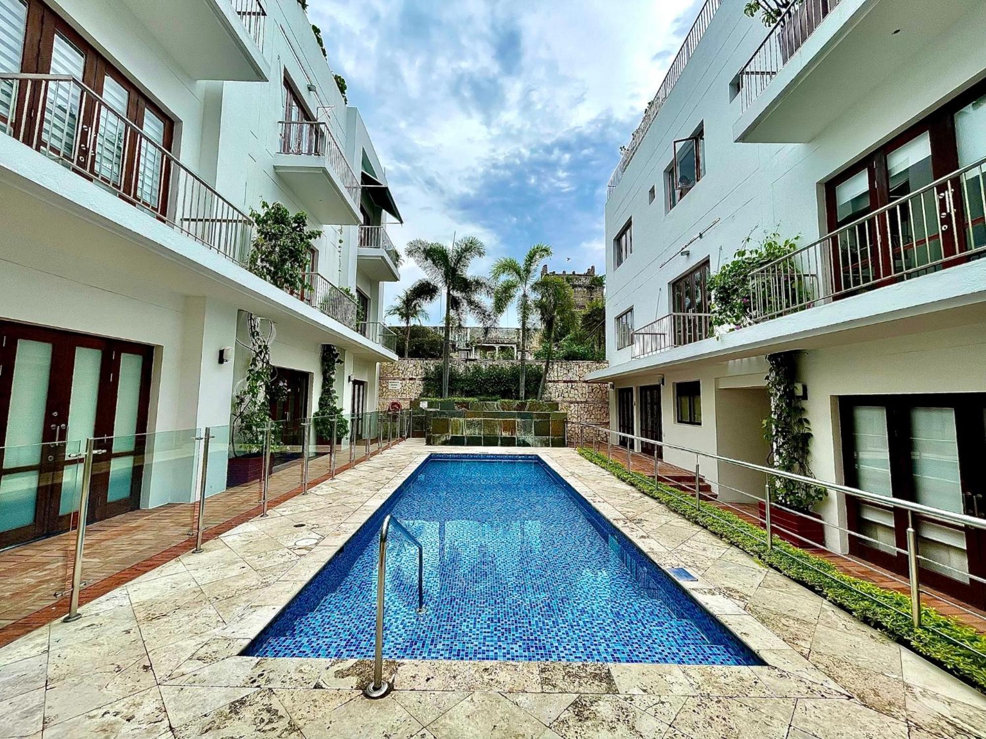 Apartment 1br Modern In Old In Colonial Building *