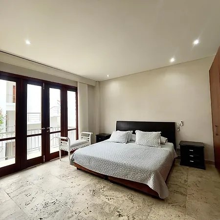 Apartment 1br Modern In Old In Colonial Building