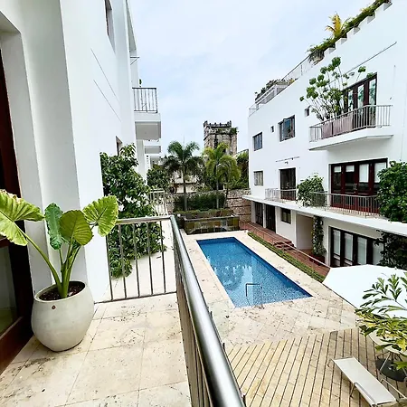 1br Modern In Old In Colonial Building *
